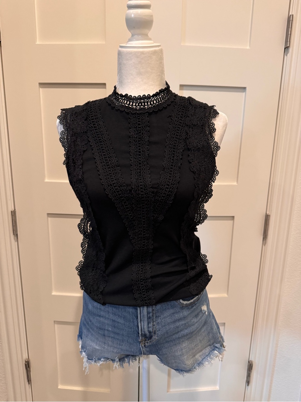 SHEIN Black Lace-Trim Mock Neck Camisole